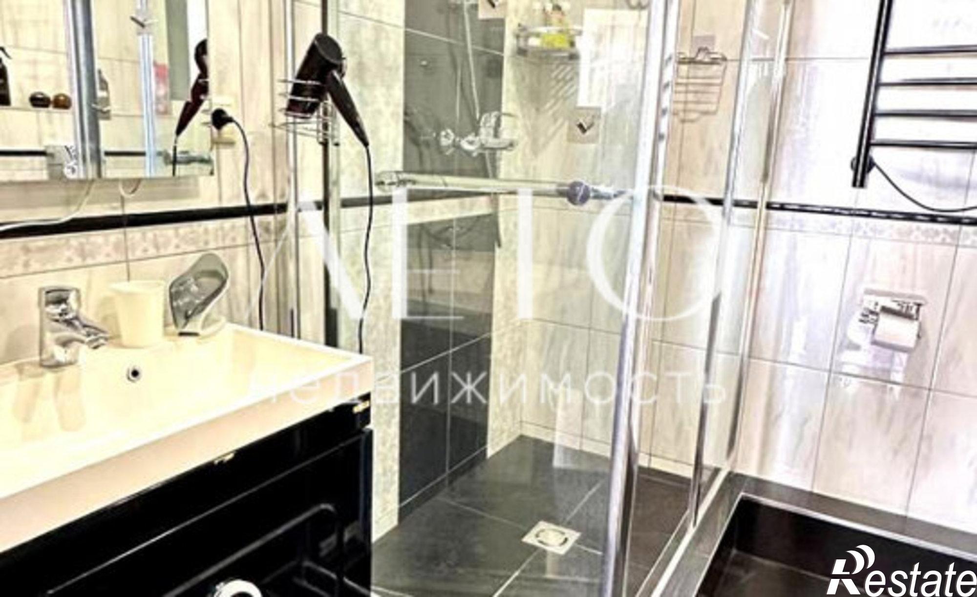 Купить квартиру за 21 000 000 рублей на ул Павлика Морозова, 42