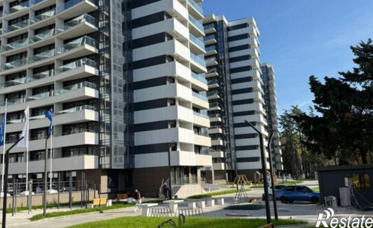 3-комн квартира улица Просвещения, 32,  д. 32