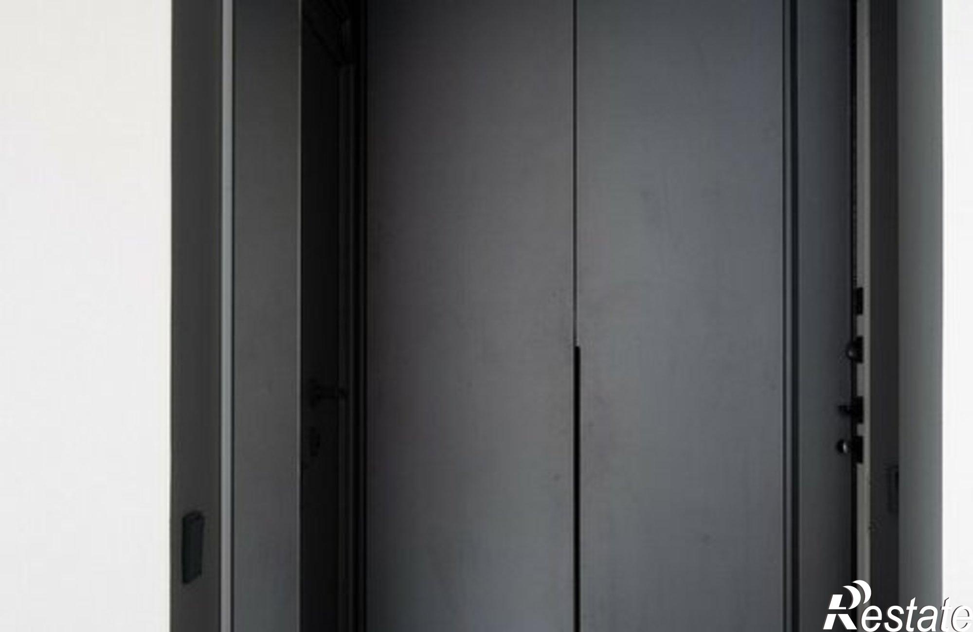 Купить квартиру за 28 000 000 рублей на улица Роз, 14