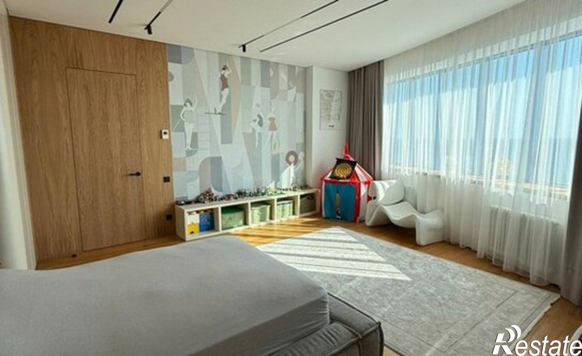 Купить квартиру за 180 000 000 рублей на Курортный проспект, 105Б