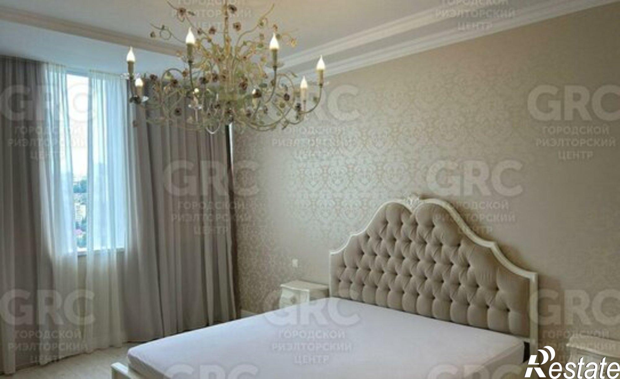 Купить квартиру за 50 000 000 рублей на ул Юных Ленинцев, 10