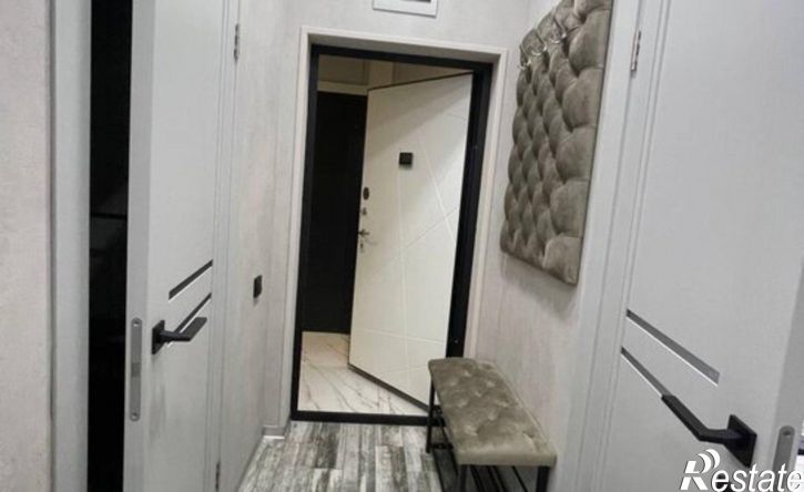 3-комн квартира улица Мира, 98А,  д. 98А