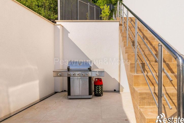 Коттедж/дом Ландышевая улица, 16/2,  д. 16/2