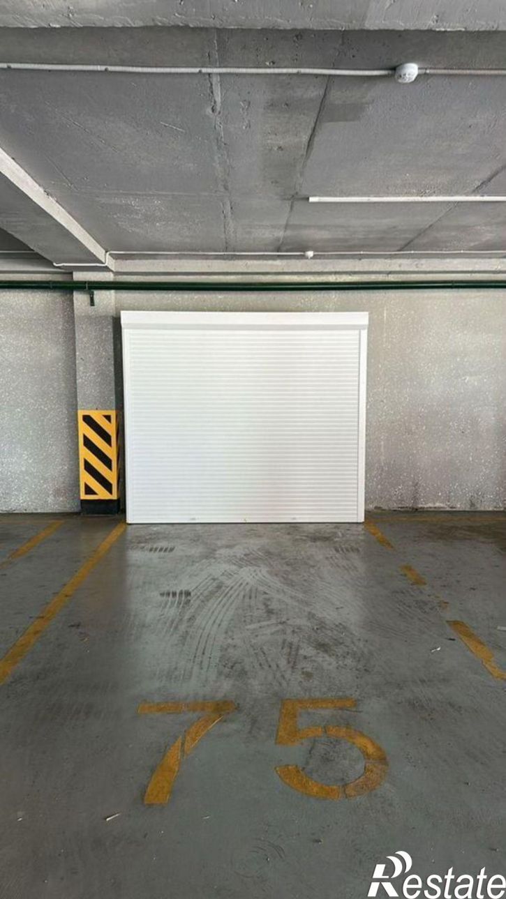 Гараж/парковка улица Яна Фабрициуса, 2/23М,  д. 2/23М