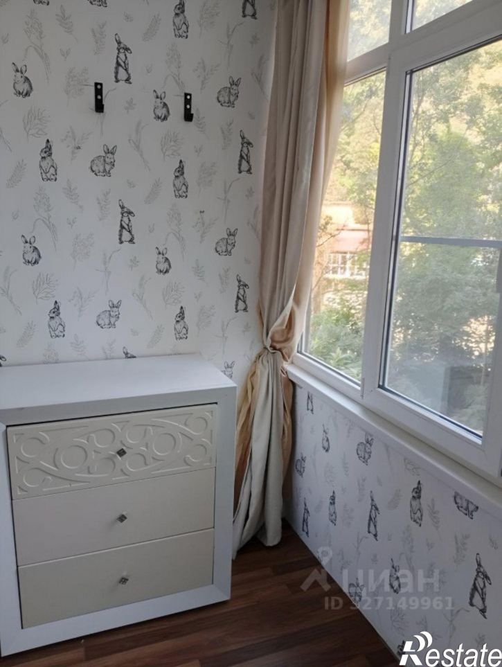 2-комн квартира ул Глазунова, 1,  д. 1