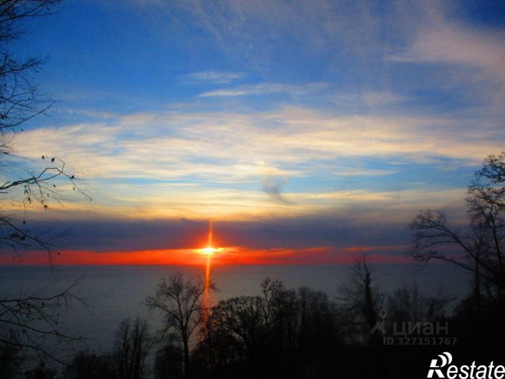 Земельный участок