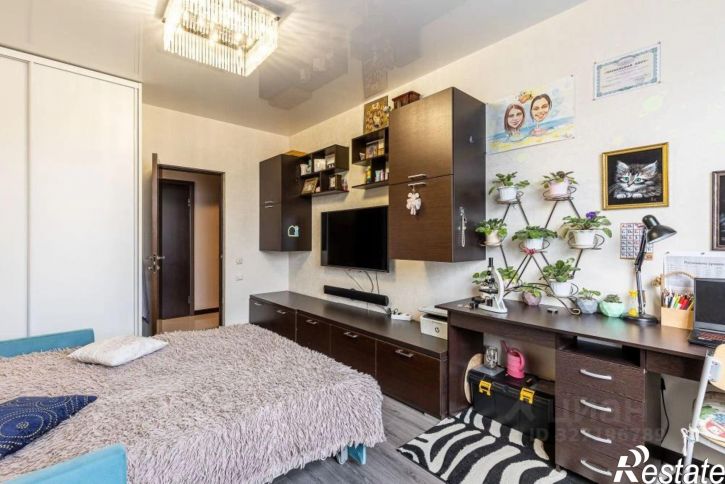 3-комн квартира улица Юных Ленинцев, 10,  д. 10