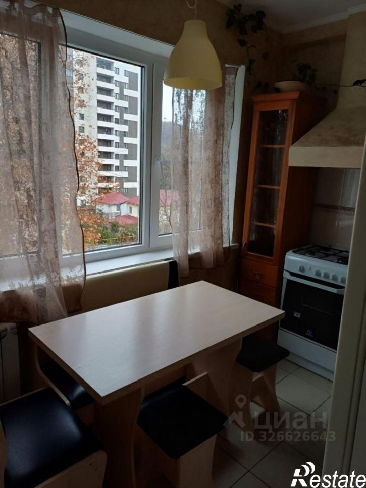 3-комн квартира ул Армавирская, 82А,  д. 82А