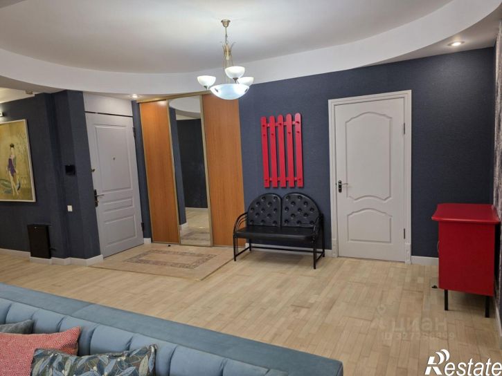 3-комн квартира улица Гагарина, 15,  д. 15