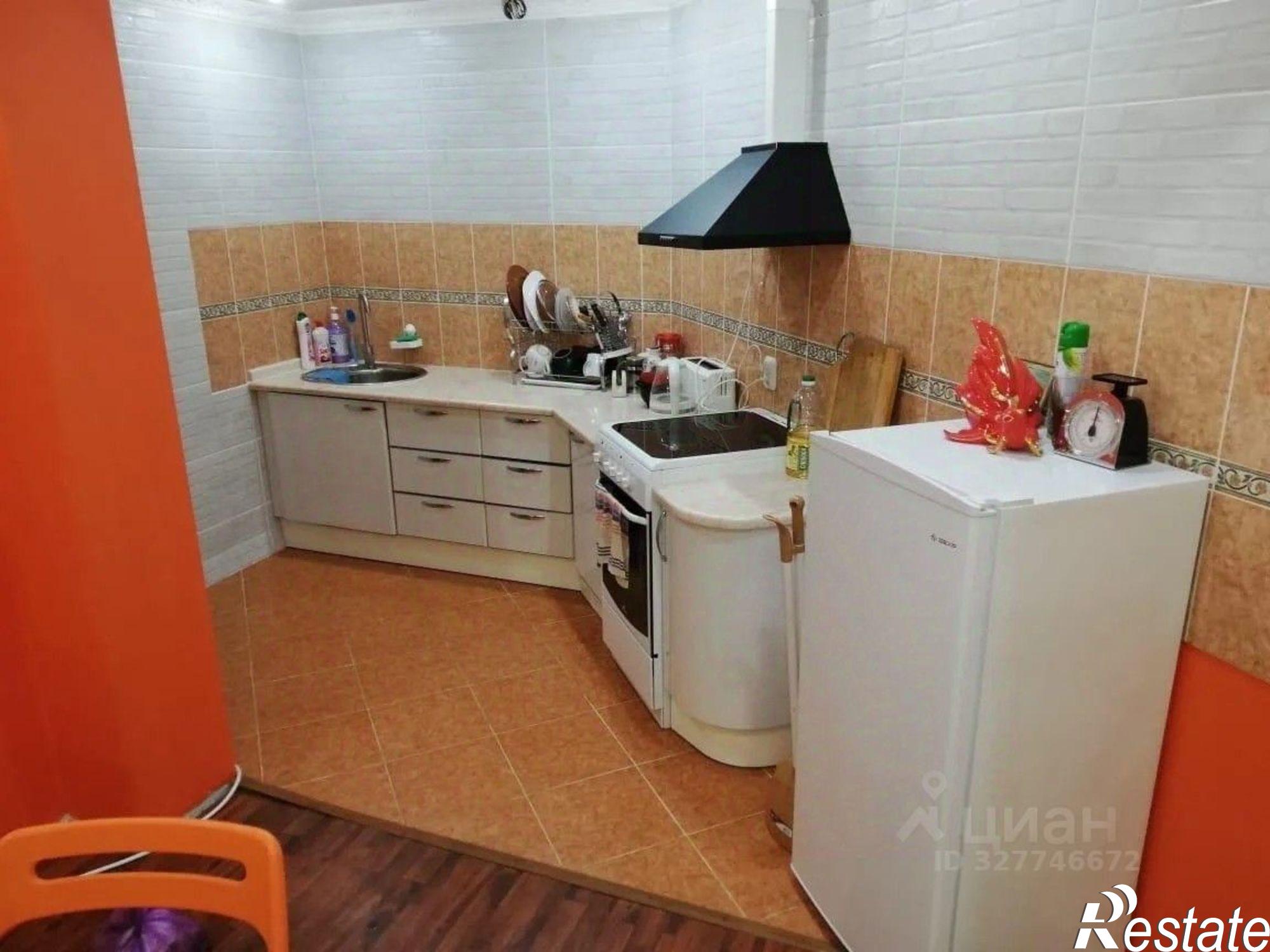 Купить гараж, место в паркинге за 2 490 040 рублей на ул Искры, 116