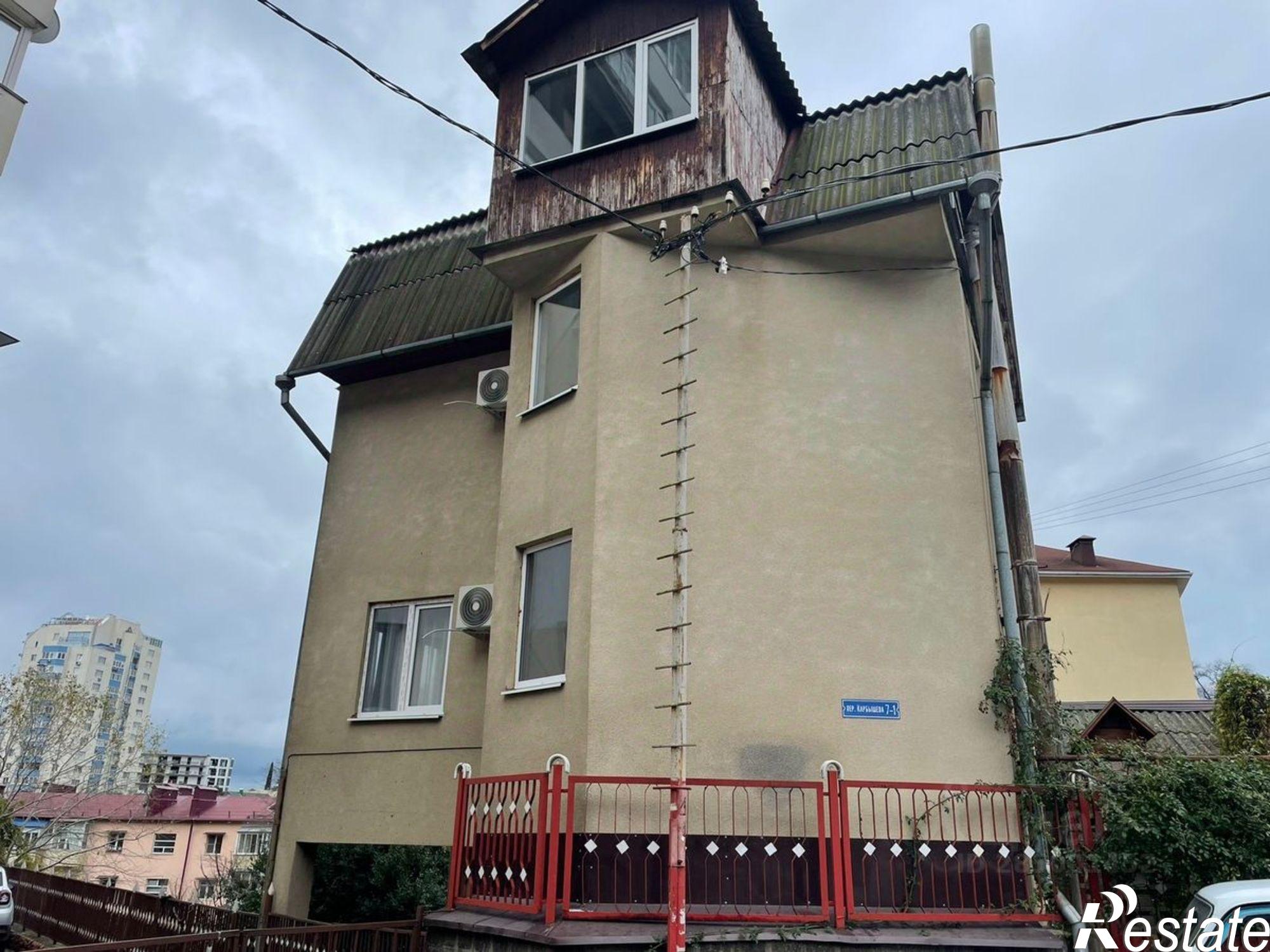 Купить дачу, дом, коттедж за 24 000 000 рублей на пер Карбышева, 7
