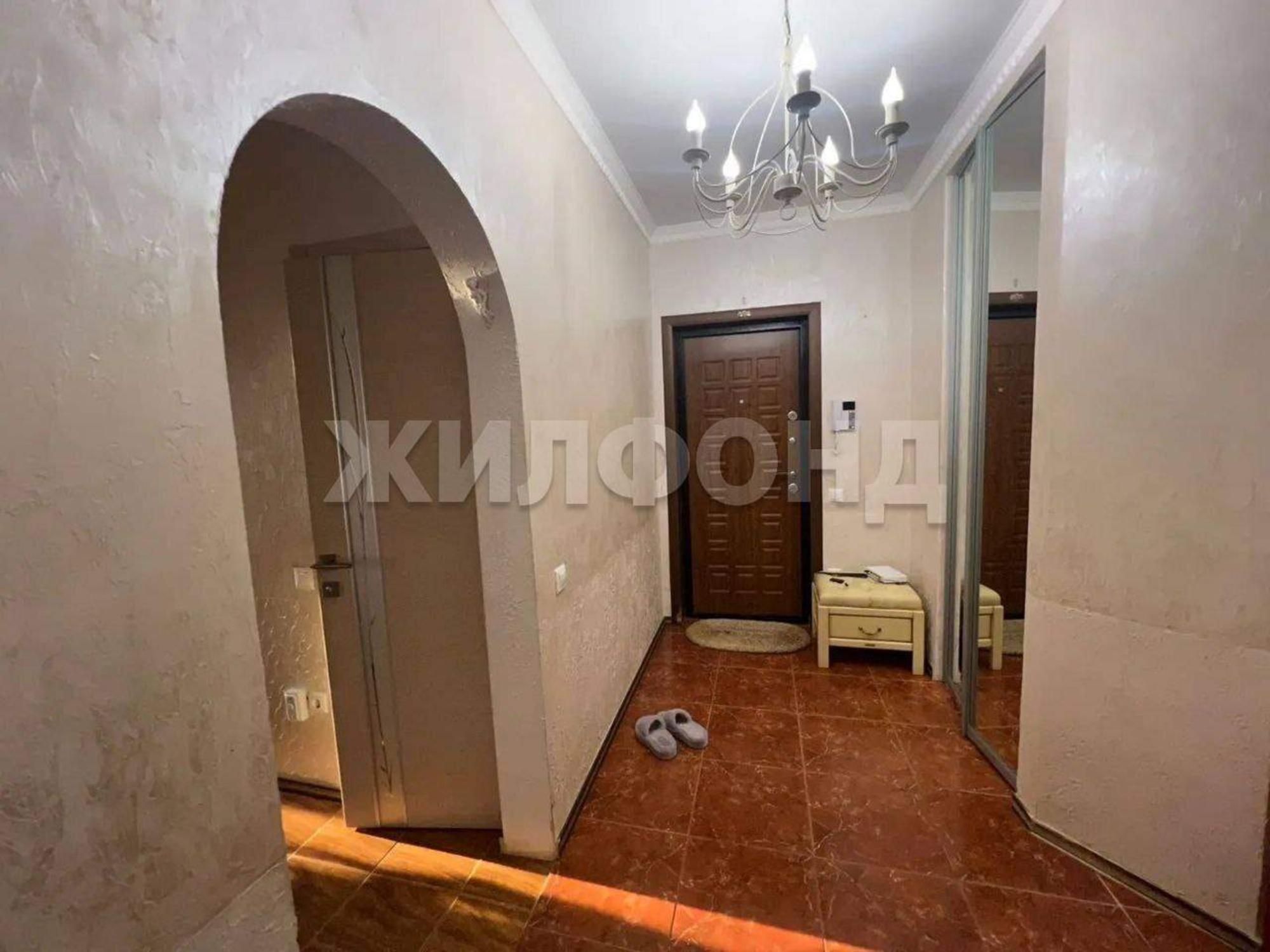 Купить квартиру за 18 500 000 рублей на Есауленко улица, д.4к3