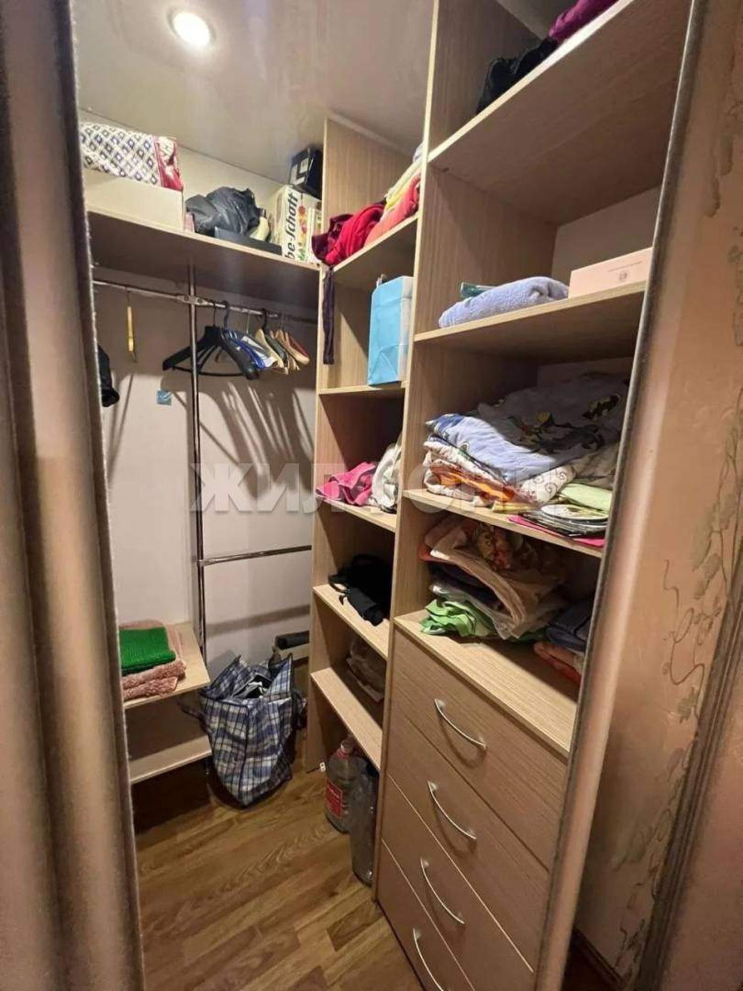 Купить квартиру за 18 500 000 рублей на Есауленко улица, д.4к3