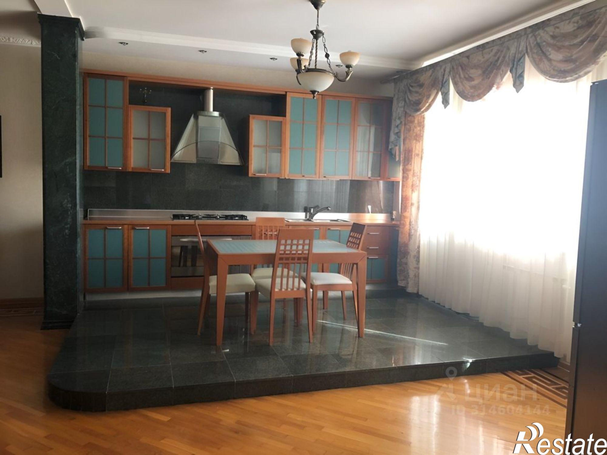 Купить дачу, дом, коттедж за 100 000 000 рублей на пер Рахманинова, 22