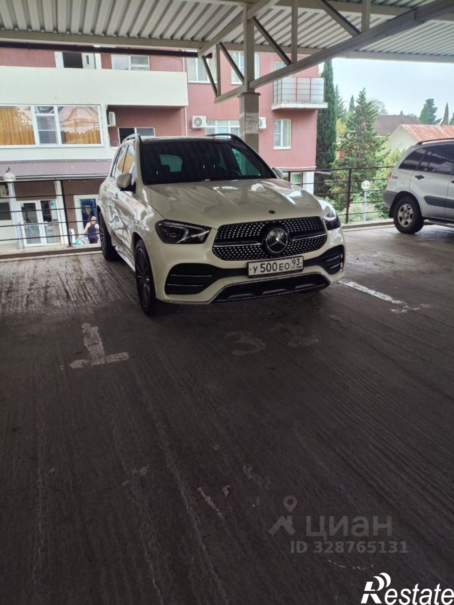 Сдать гараж, место в паркинге за 10 001 рублей на ул Параллельная, 9/4