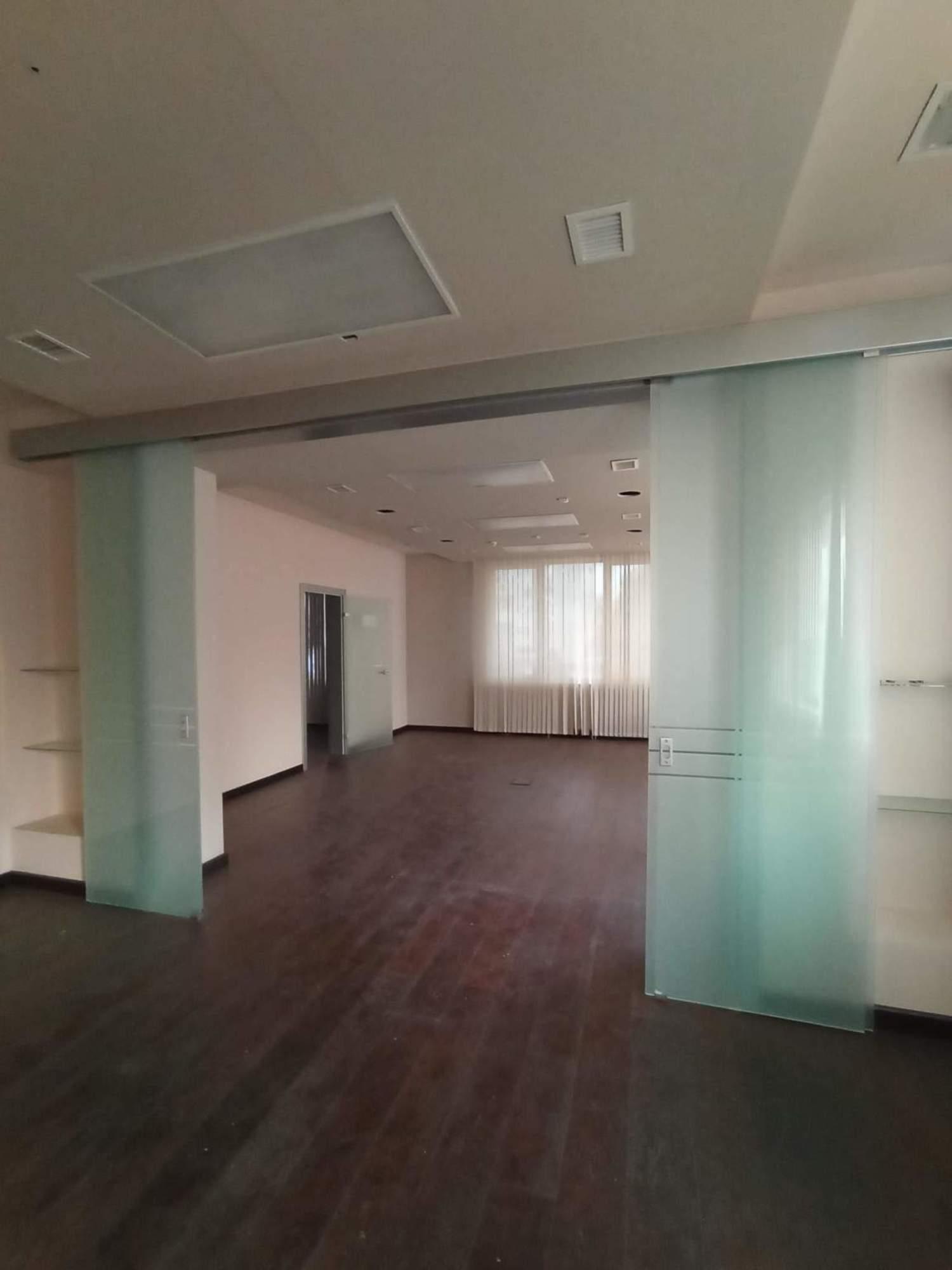 Купить офис, помещение под офис за 62 712 300 рублей на Кирпичная улица, д.2