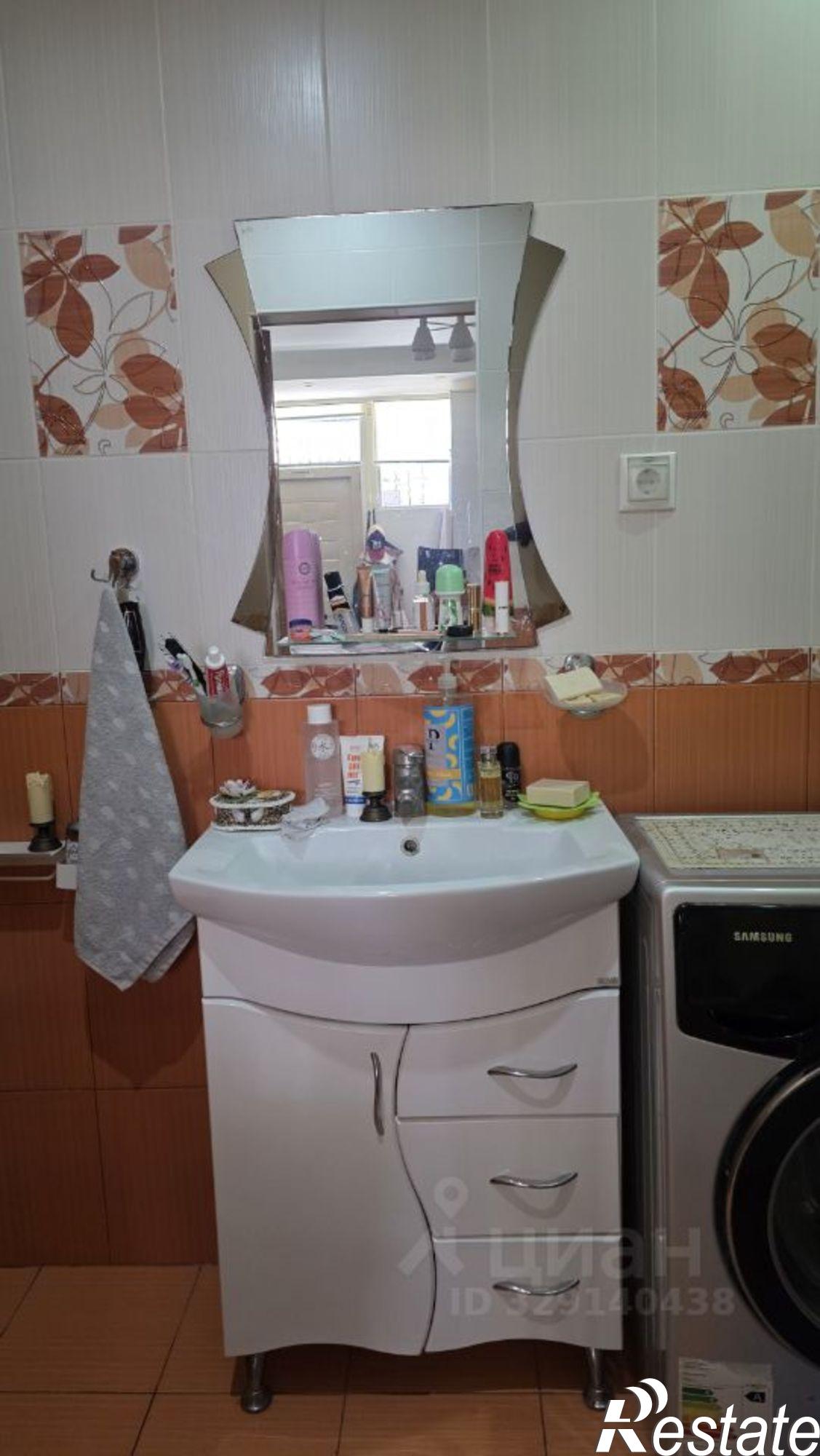 Купить гараж, место в паркинге за 4 950 рублей на ул Изумрудная, 23