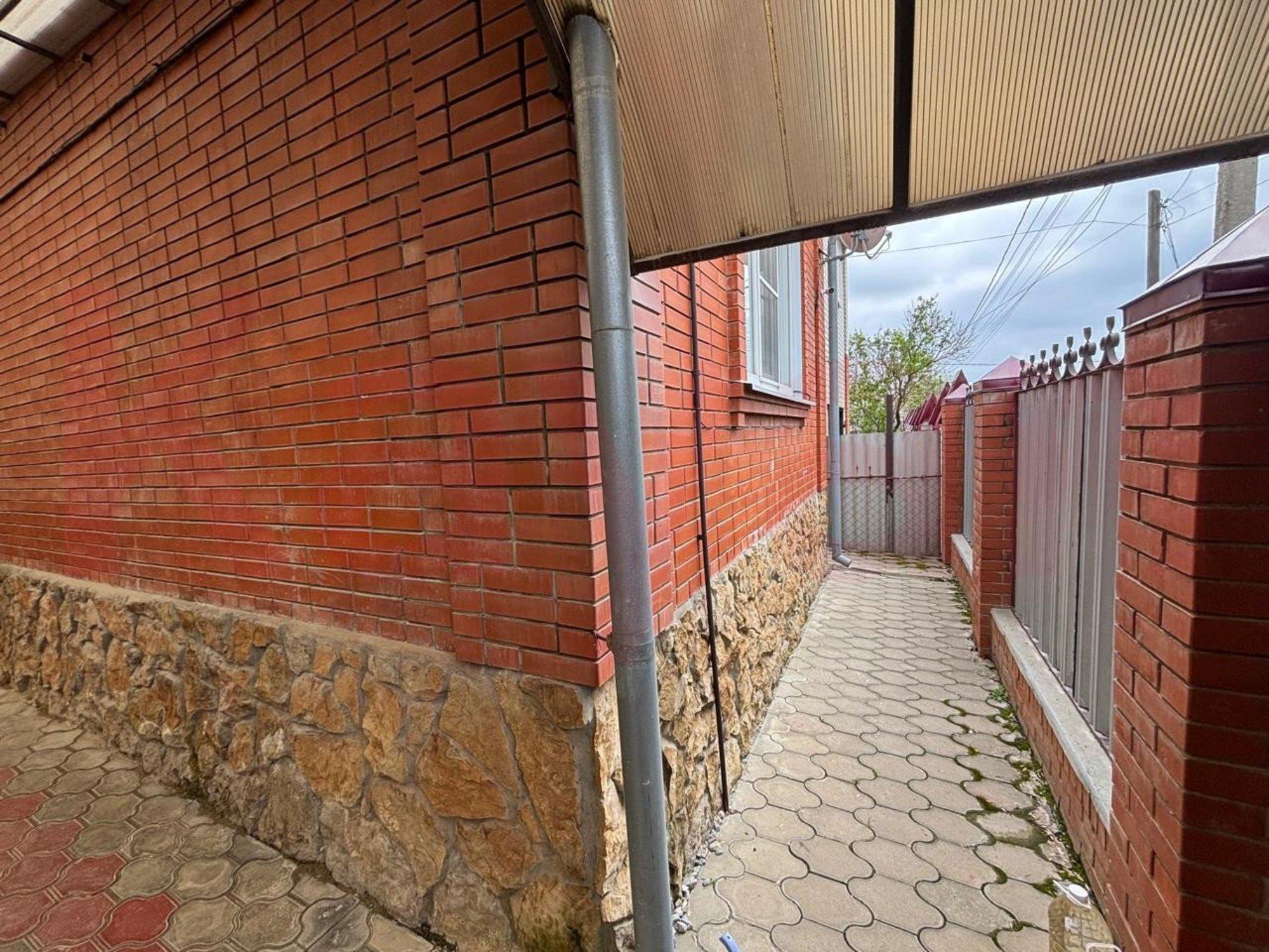 Купить дачу, дом, коттедж за 11 000 000 рублей на Крупской ул.