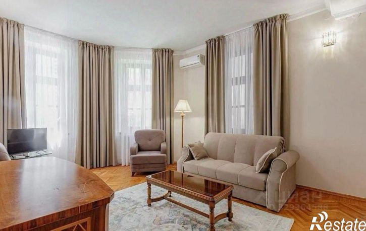 2-комн квартира улица Орджоникидзе, 9Л,  д. 9Л
