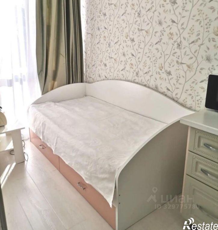 2-комн квартира улица Белых Акаций, 13,  д. 13