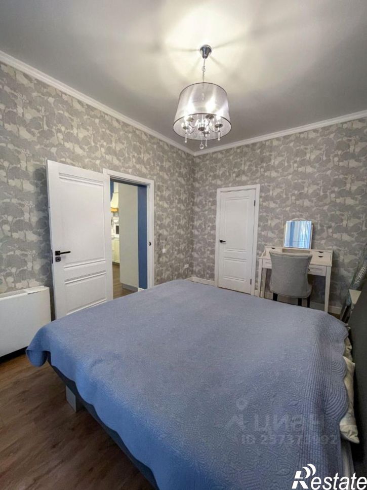 4-комн квартира улица Войкова, 21,  д. 21