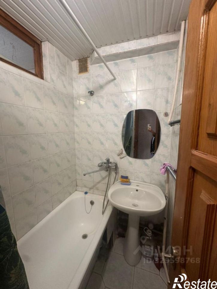 2-комн квартира Альпийская улица, 33,  д. 33