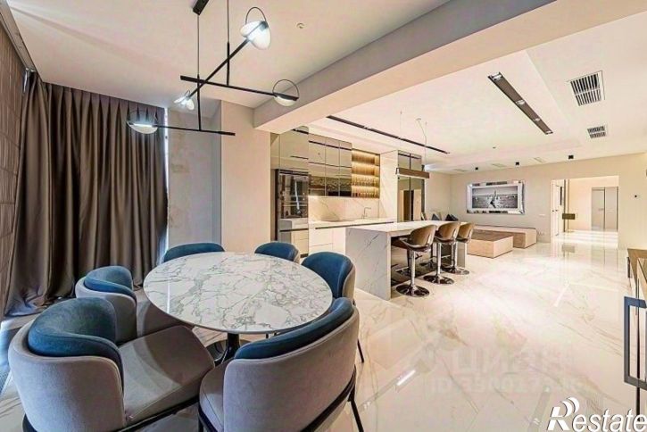 4-комн квартира улица Войкова, 30,  д. 30