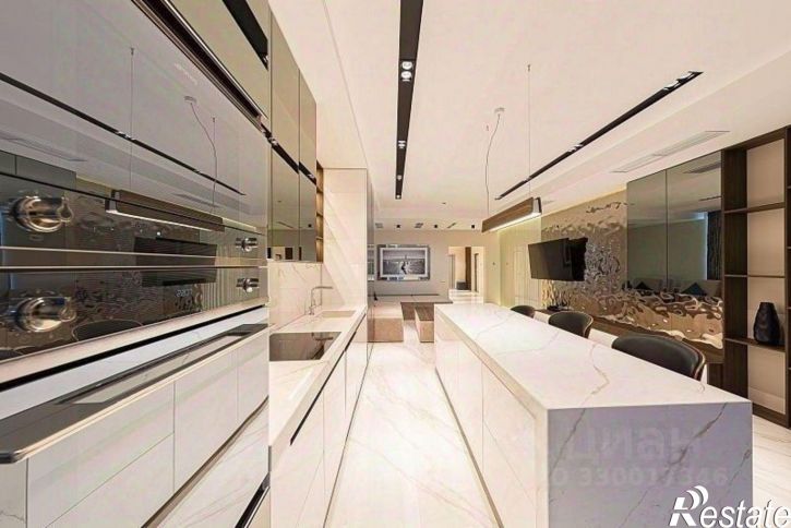 4-комн квартира улица Войкова, 30,  д. 30
