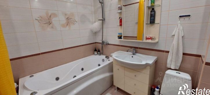 2-комн квартира ул Дмитриевой, 23/3,  д. 23/3