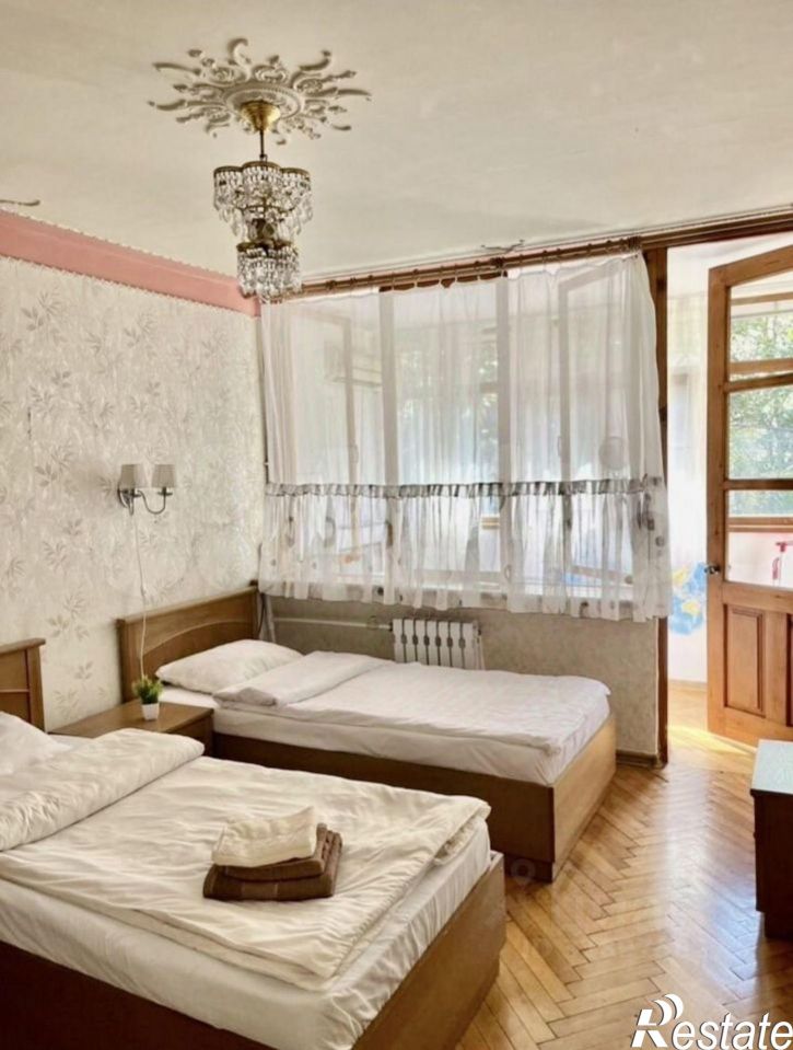 2-комн квартира улица Островского, 1,  д. 1