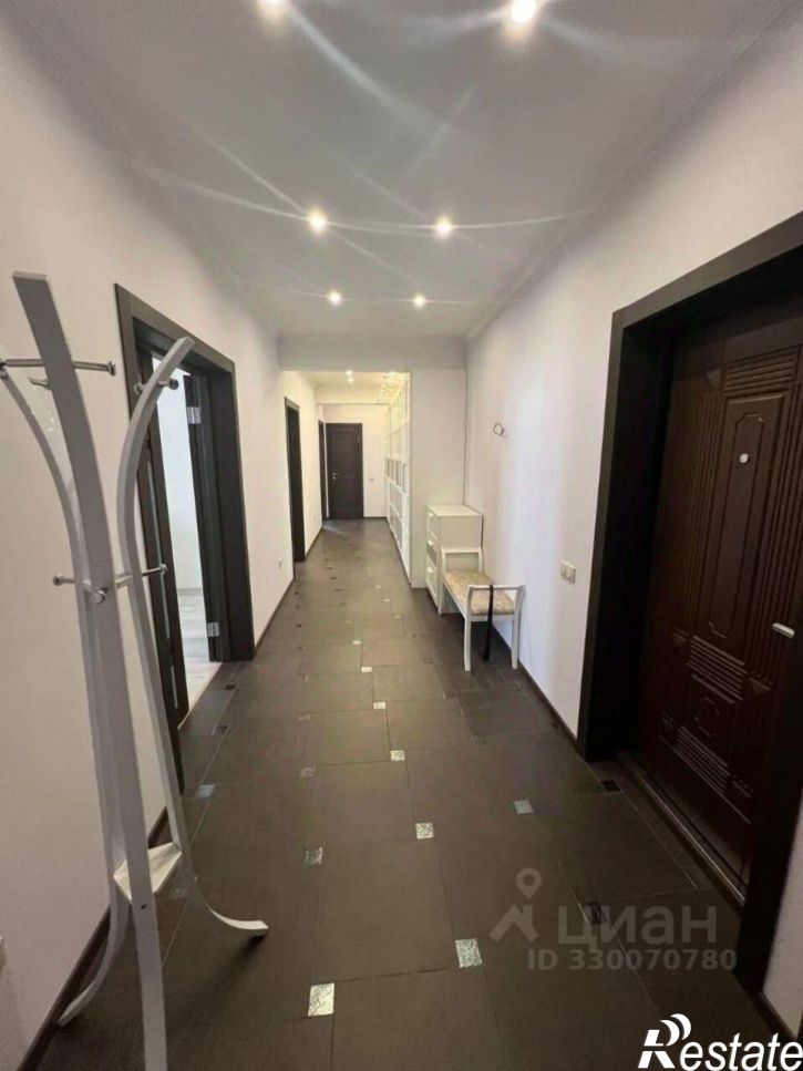 2-комн квартира улица Есауленко, 1Б,  д. 1Б