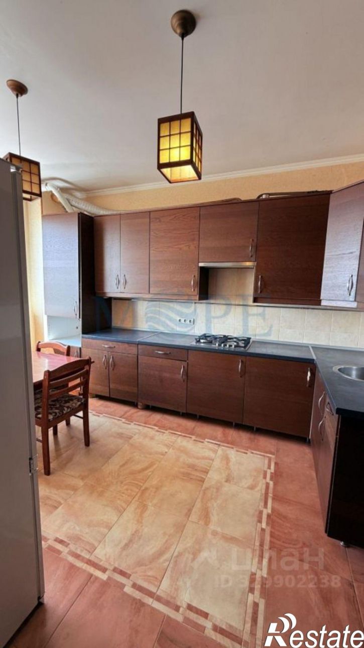 2-комн квартира Виноградная улица, 224/3,  д. 224/3