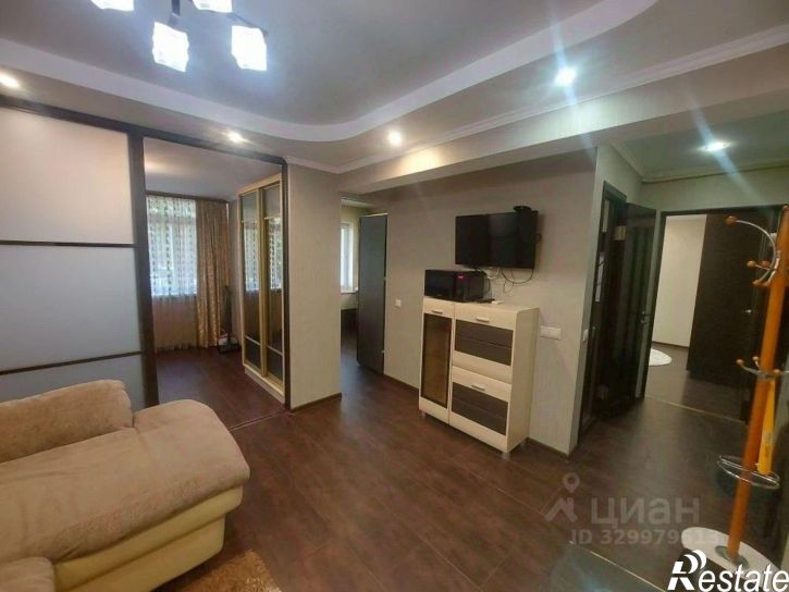 2-комн квартира улица Роз, 50,  д. 50