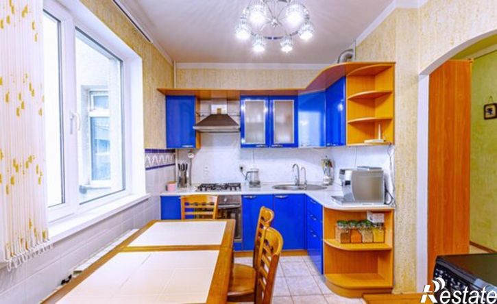 3-комн квартира улица Есауленко, 4/5,  д. 4/5