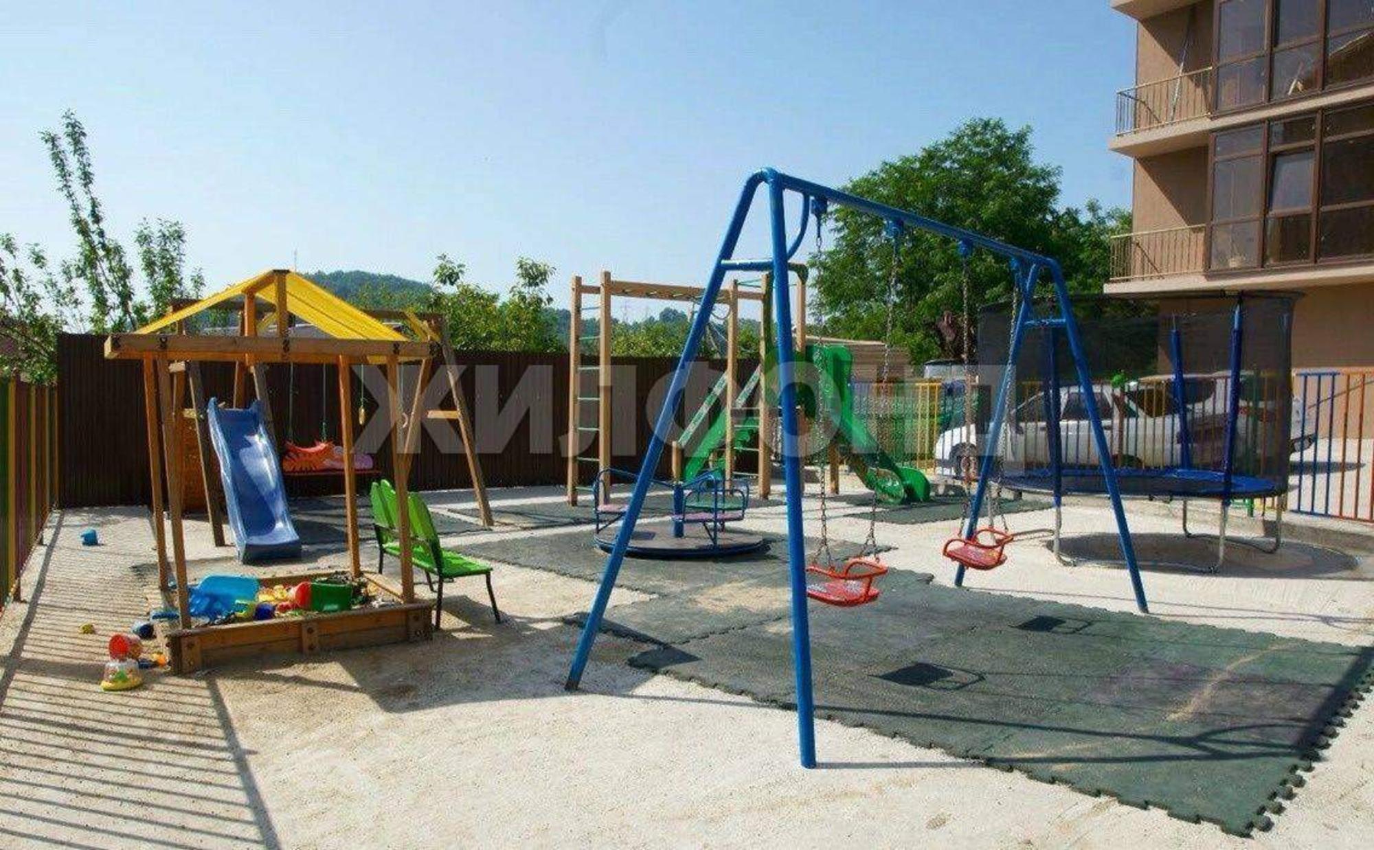 Купить квартиру за 10 000 000 рублей на Тимирязева улица, д.52/7