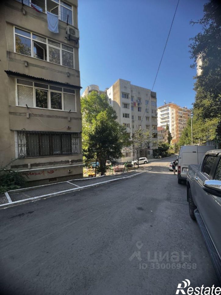 3-комн квартира улица Есауленко, 4 к3,  д. 4 к3