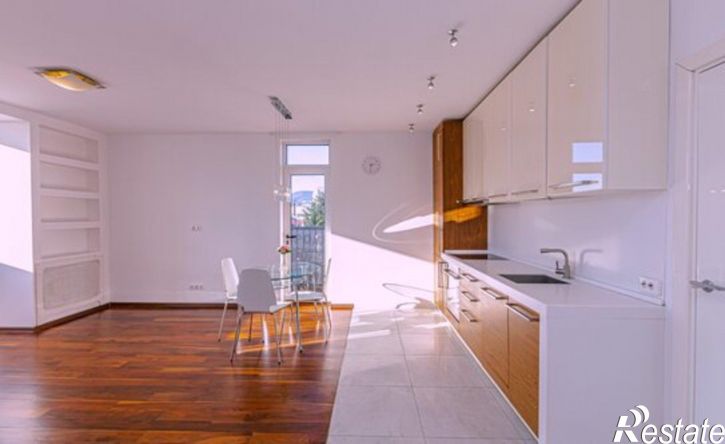 2-комн квартира ул Роз, 52,  д. 52