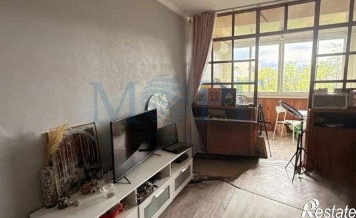 2-комн квартира улица Цюрупы, 10,  д. 10