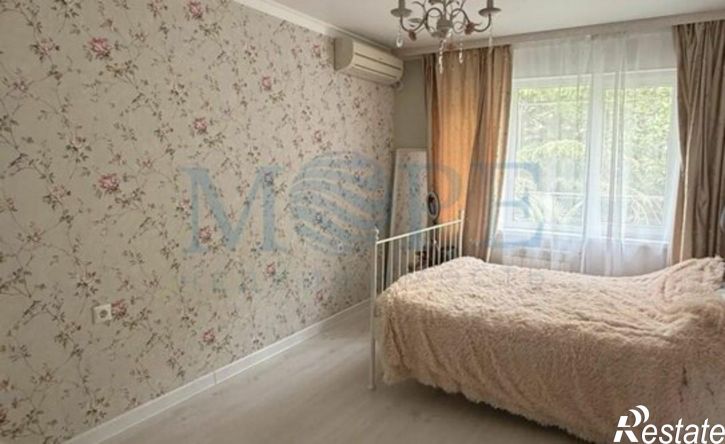2-комн квартира улица Цюрупы, 10,  д. 10
