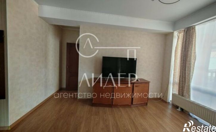 3-комн квартира улица Чекменева, 11/4,  д. 11/4