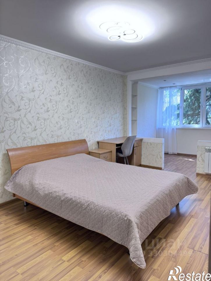 2-комн квартира улица Гагарина, 8,  д. 8