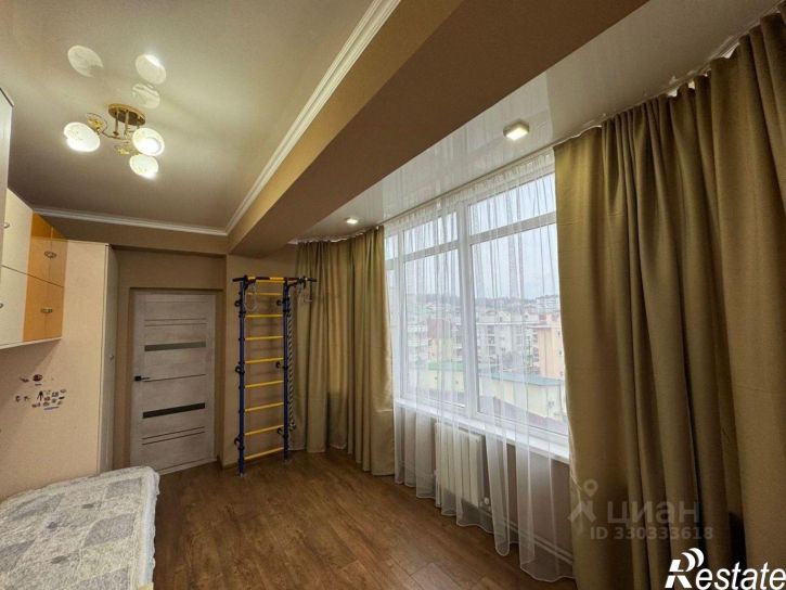 3-комн квартира ул Просвещения, 125,  д. 125