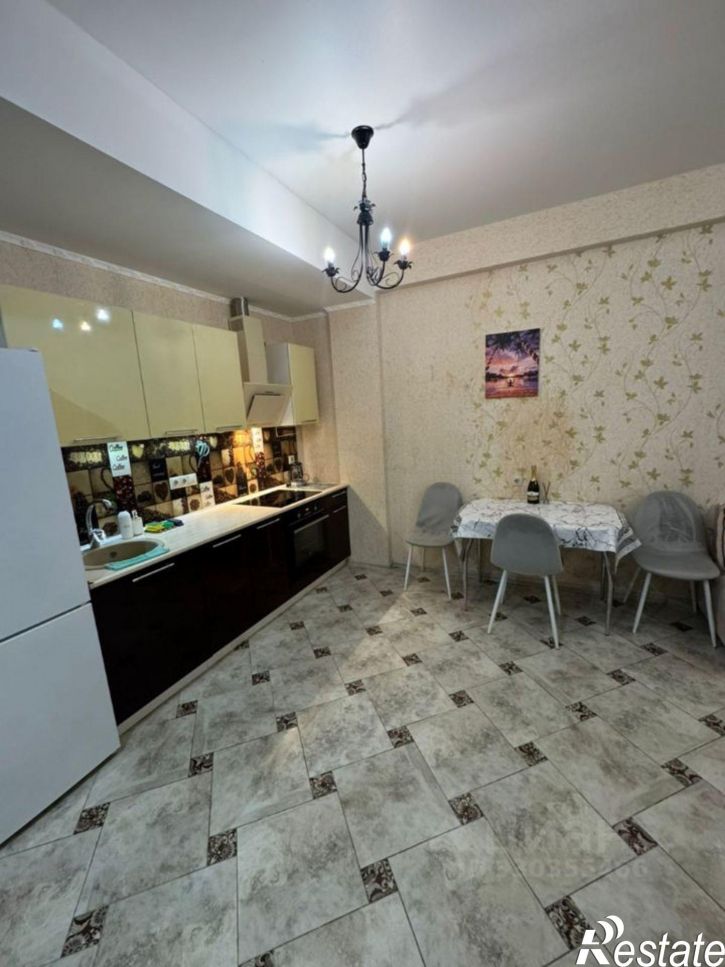 2-комн квартира Изумрудная улица, 42,  д. 42