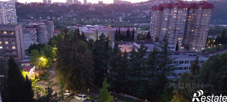 2-комн квартира Абрикосовая улица, 20,  д. 20