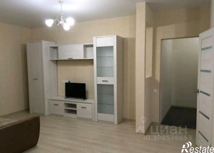 2-комн квартира ул Параллельная, 8/6,  д. 8/6