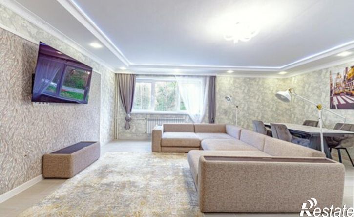 3-комн квартира Тепличная улица, 75,  д. 75
