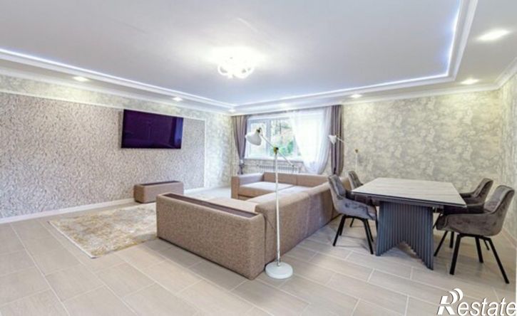 3-комн квартира Тепличная улица, 75,  д. 75