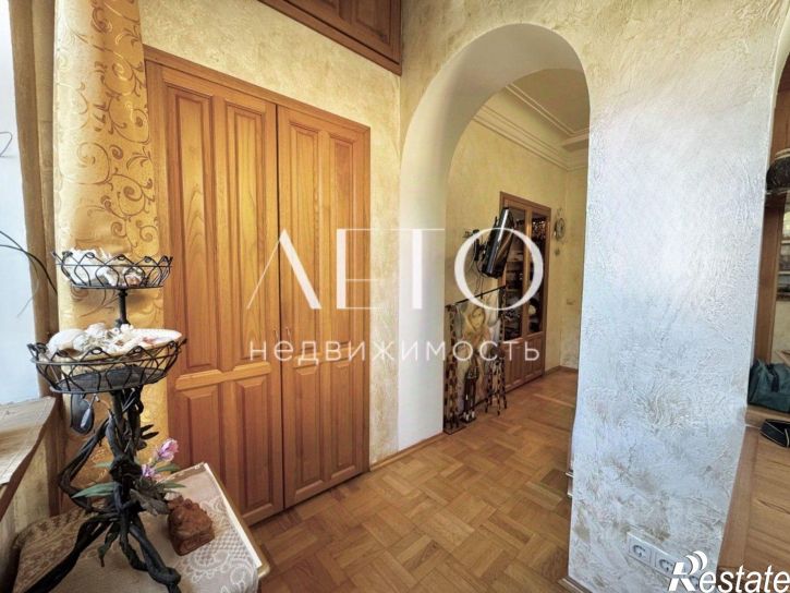 3-комн квартира ул Войкова, 49,  д. 49