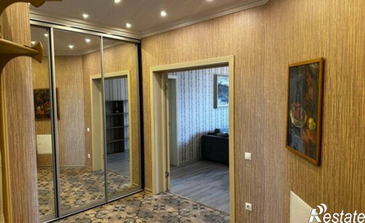 3-комн квартира ул Роз, 52,  д. 52