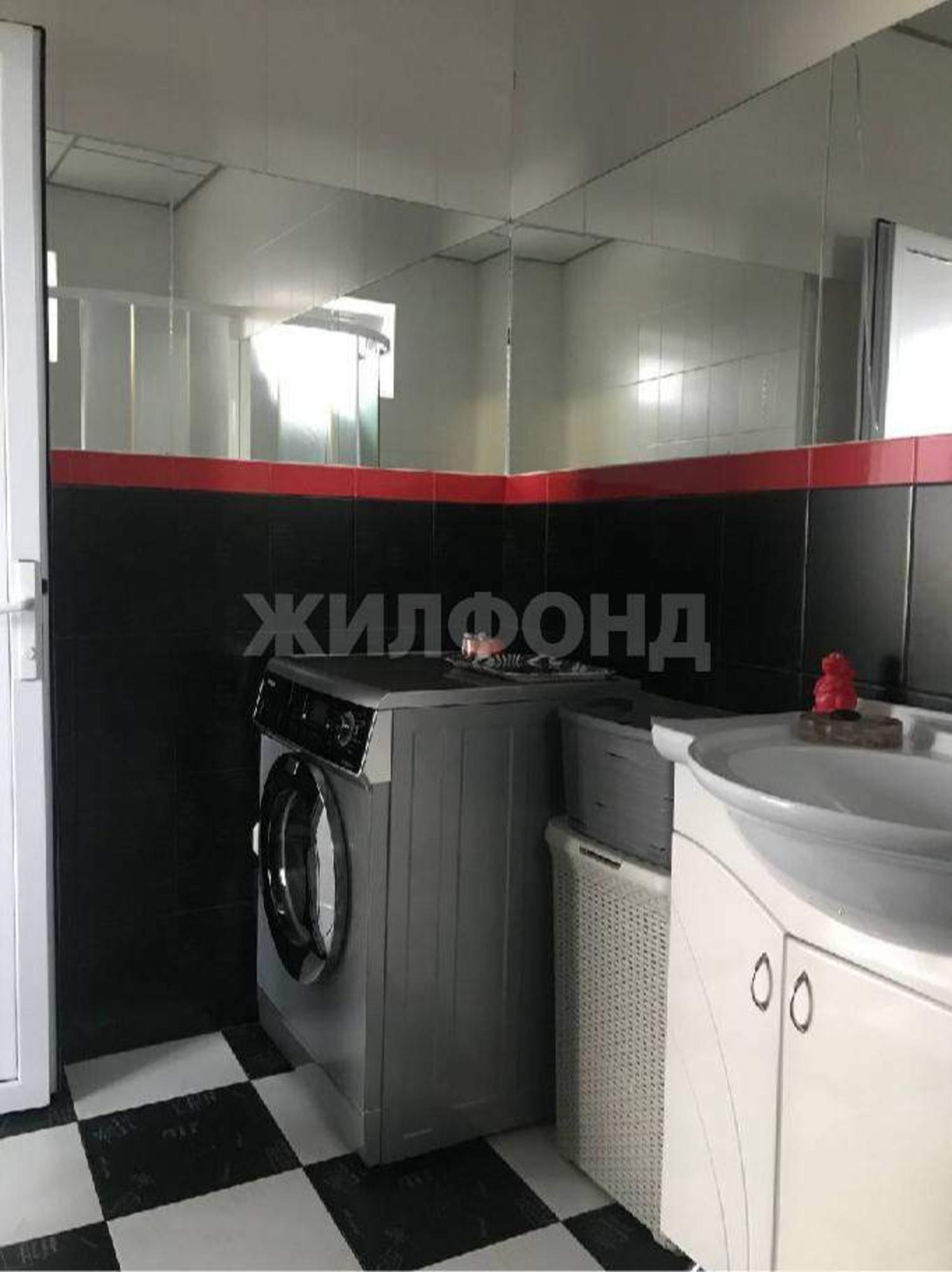 Купить дачу, дом, коттедж за 20 000 000 рублей на Абовяна улица